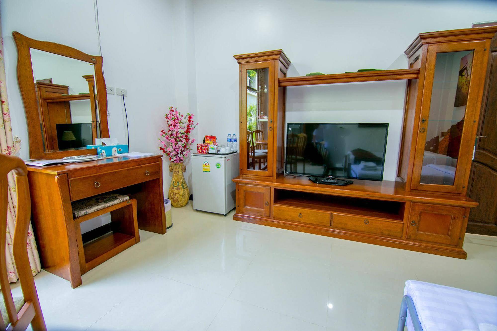 Palm Oasis Apartman Nai Harn Kültér fotó